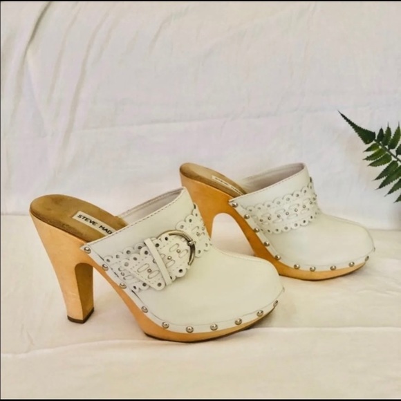 Steve Madden Shoes - ✨STEVE MADDEN✨Stunning & Stylish Pearl Clogs Excellent Condition worn once 8.5